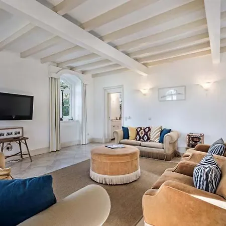 Guerreiros Vermelhos Villa Sleeps 19 With Pool Air Con And Wifi * Guerreiros Vermelhos