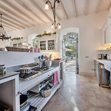 Guerreiros Vermelhos Villa Sleeps 19 With Pool Air Con And Wifi Villa