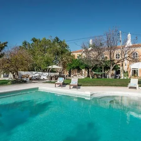 Guerreiros Vermelhos Villa Sleeps 19 With Pool Air Con And Wifi