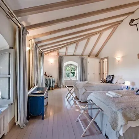 Guerreiros Vermelhos Villa Sleeps 19 With Pool Air Con And Wifi * Guerreiros Vermelhos