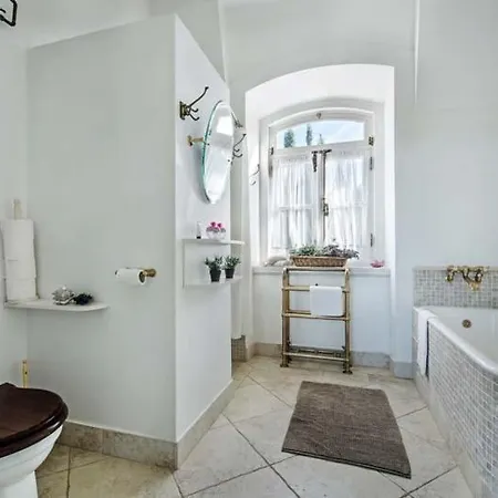 Villa Guerreiros Vermelhos Villa Sleeps 19 With Pool Air Con And Wifi *