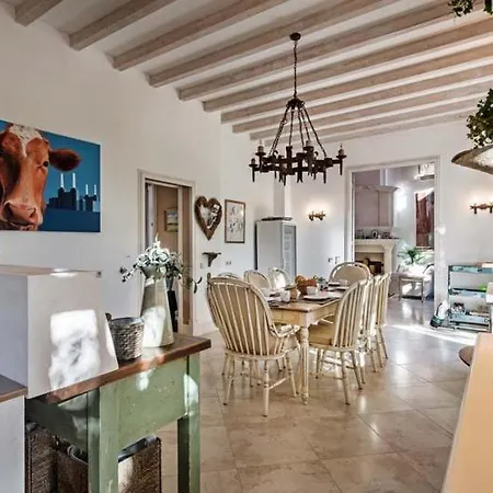 Guerreiros Vermelhos Villa Sleeps 19 With Pool Air Con And Wifi Guerreiros Vermelhos