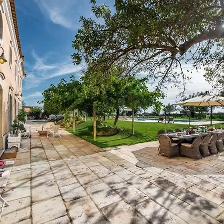 Guerreiros Vermelhos Villa Sleeps 19 With Pool Air Con And Wifi *