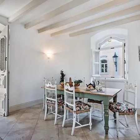 Villa Guerreiros Vermelhos Villa Sleeps 19 With Pool Air Con And Wifi