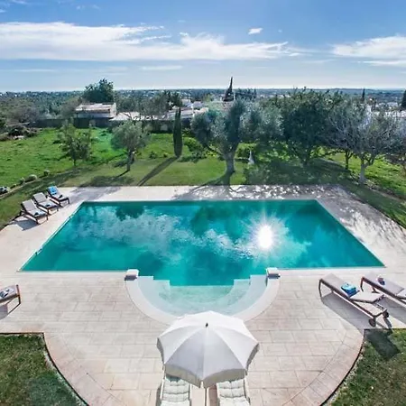 Guerreiros Vermelhos Villa Sleeps 19 With Pool Air Con And Wifi *